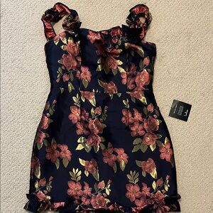 Women’s floral Dress with Ruffle Straps, Lulu‘s brand, size medium, NWT